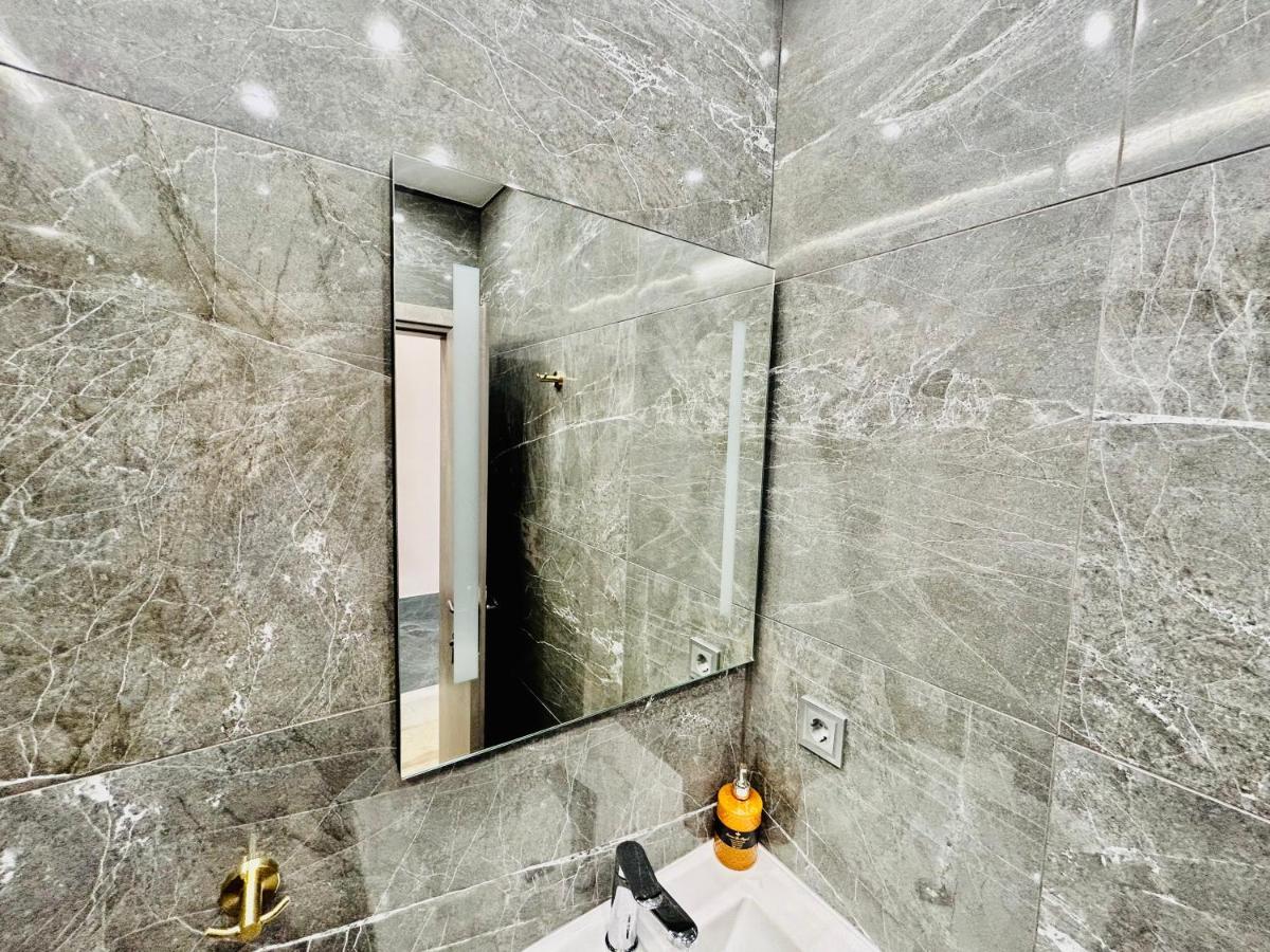 Port Twins Suites No1 Pireo Esterno foto